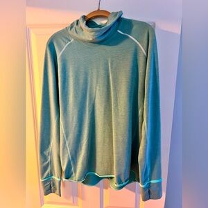 Nike dri-fit Woman’s cowl neck running shirt